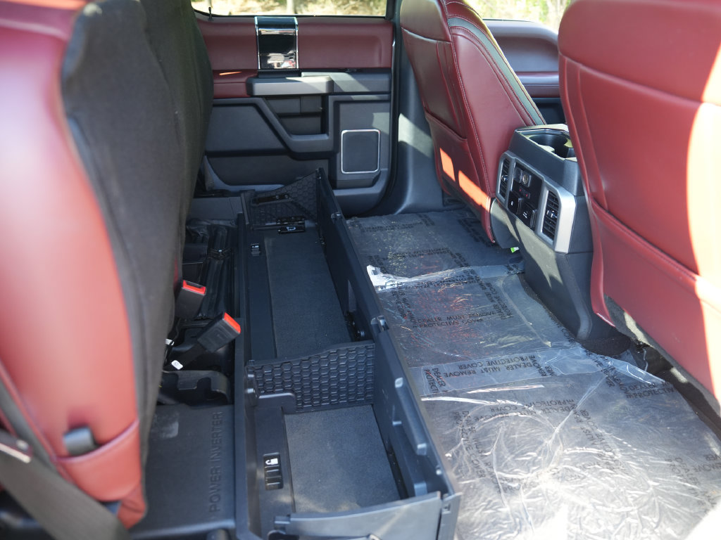 Used 2022 Ford F350 Platinum w/ Tremor Off-Road Package AWD/4WD image 31