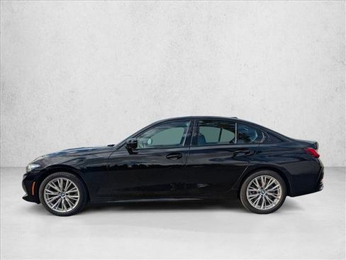 Used 2023 BMW 330i Sedan w/ Convenience Package image 9
