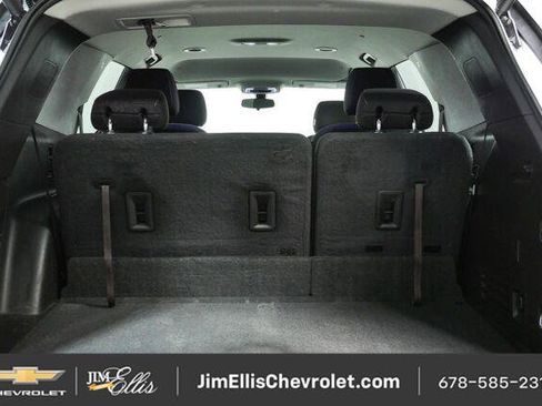 Used 2019 Chevrolet Traverse LT FWD image 24