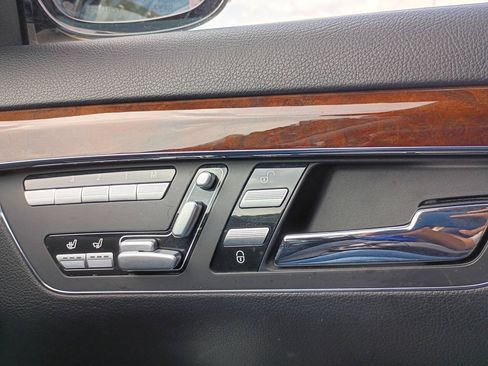 Used 2008 Mercedes-Benz S 550 4MATIC image 38
