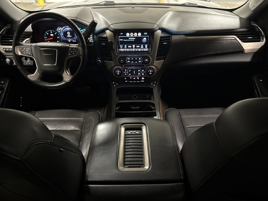Used 2018 GMC Yukon Denali AWD/4WD image 10