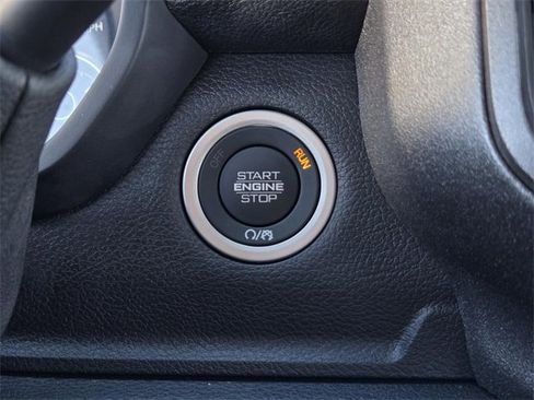 Used 2025 RAM 2500 Tradesman w/ Chrome Appearance Group image 14