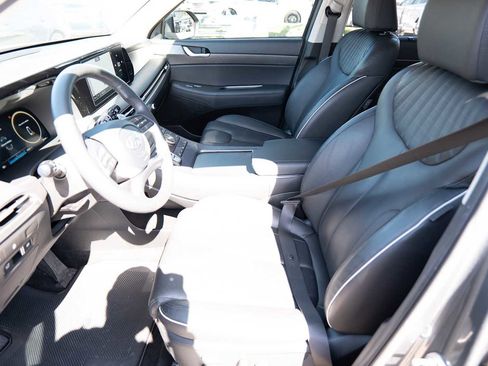 Used 2023 Hyundai Palisade Limited image 9