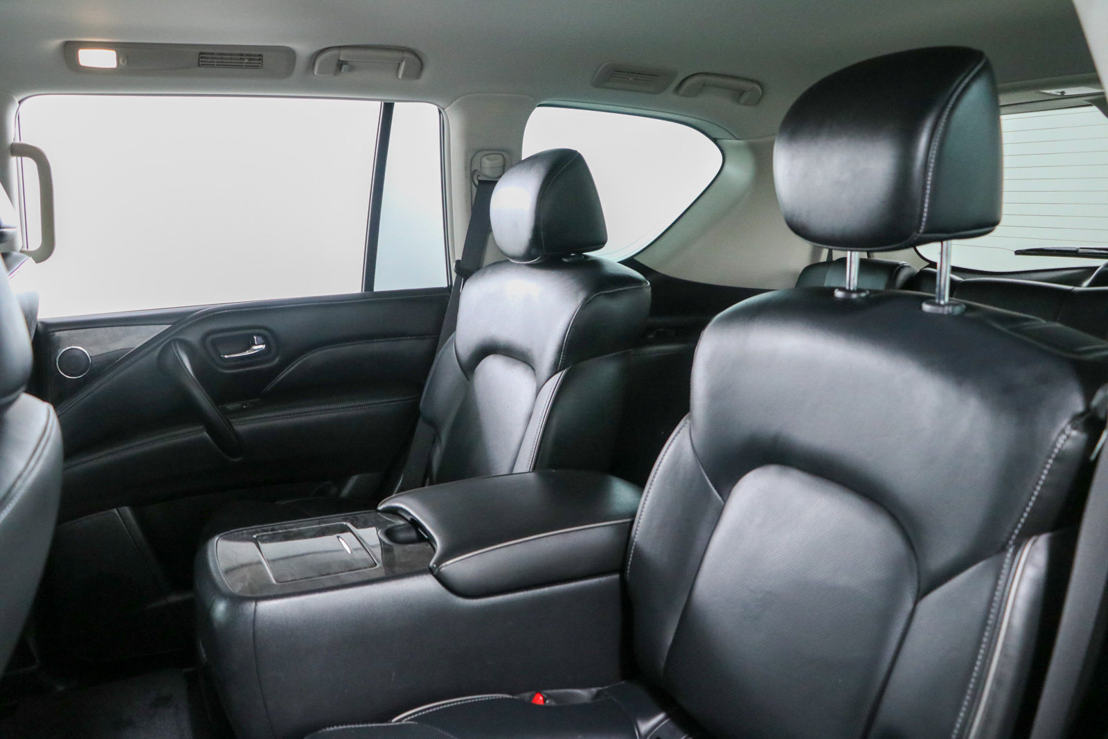 Used 2023 INFINITI QX80 Luxe w/ Cargo Package RWD image 29