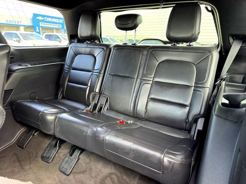 Used 2024 Lincoln Navigator Reserve image 18