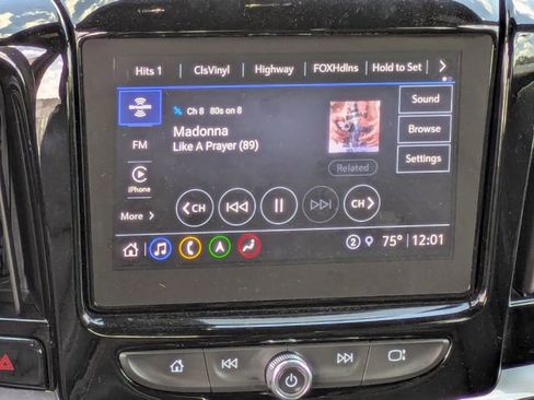 Certified 2023 Chevrolet Traverse RS image 18