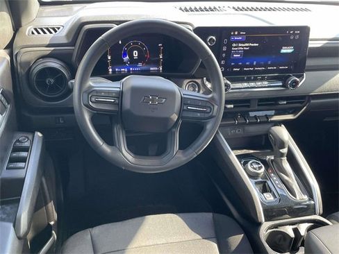 Used 2023 Chevrolet Colorado Trail Boss w/ Technology Package image 13