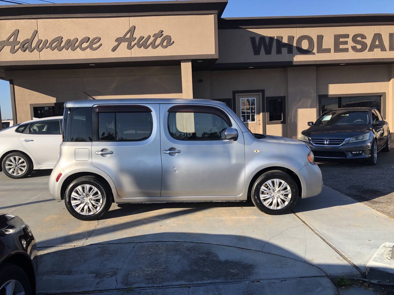 Used 2010 Nissan Cube 1.8 S w/ Interior Designer Pkg FWD image 1