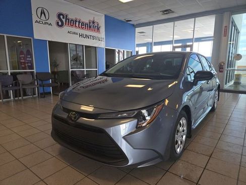 Used 2024 Toyota Corolla LE FWD image 1