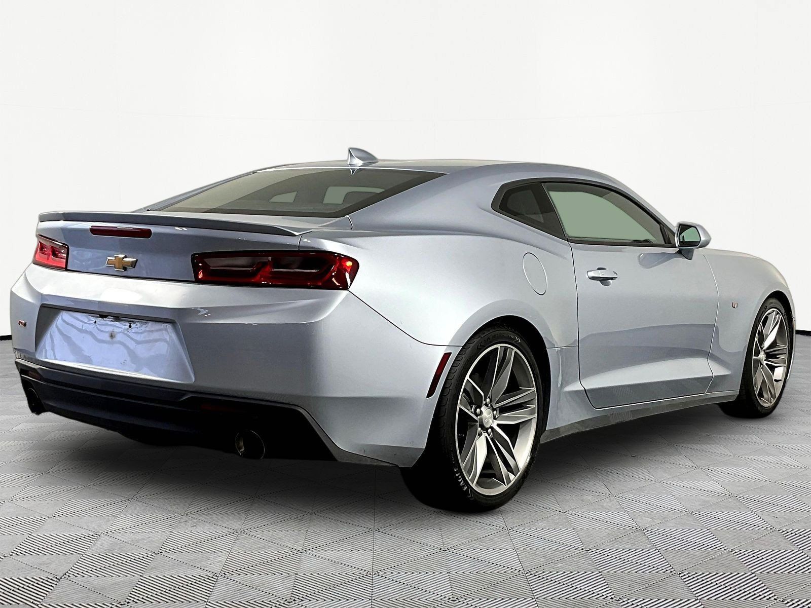 Used 2017 Chevrolet Camaro LT w/ RS Package RWD image 6