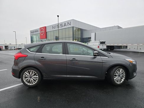 Used 2017 Ford Focus Titanium image 13
