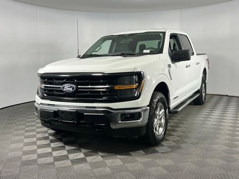 Used 2025 Ford F150 XLT w/ Equipment Group 301A Standard AWD/4WD image 3