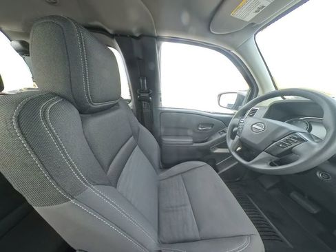 Used 2023 Nissan Frontier SV w/ Technology Package image 28