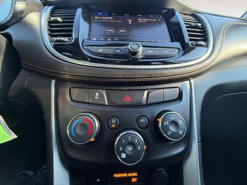 Certified 2021 Chevrolet Trax LS image 11