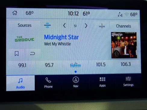 Used 2022 Ford Escape SEL w/ Technology Package image 12