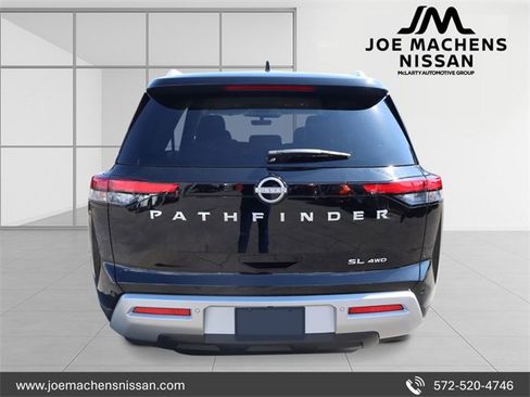 New 2025 Nissan Pathfinder SL image 4