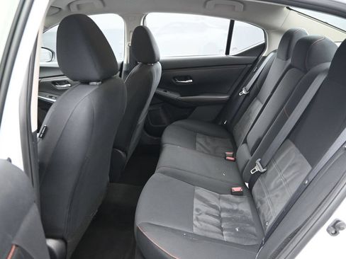 Used 2025 Nissan Sentra SR FWD image 15