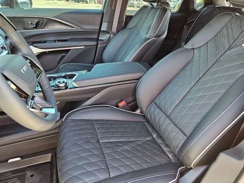 New 2026 Cadillac Lyriq V w/ LPO, Floor Liner Package image 26