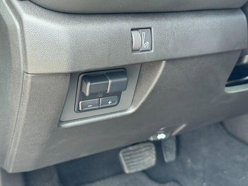 New 2025 Chevrolet Colorado Z71 w/ Midnight Edition image 12