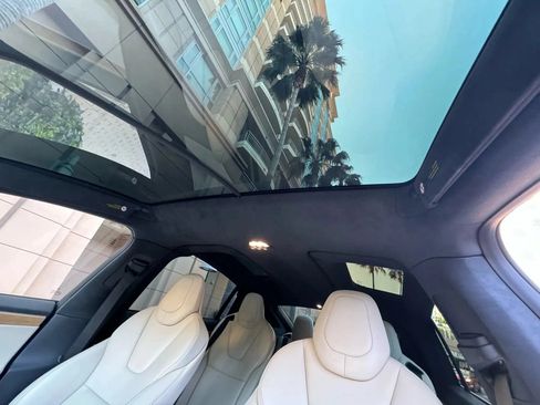 Used 2019 Tesla Model X Long Range AWD/4WD image 11