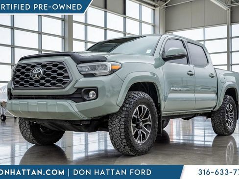 Used 2023 Toyota Tacoma TRD Sport w/ Technology Package AWD/4WD image 1