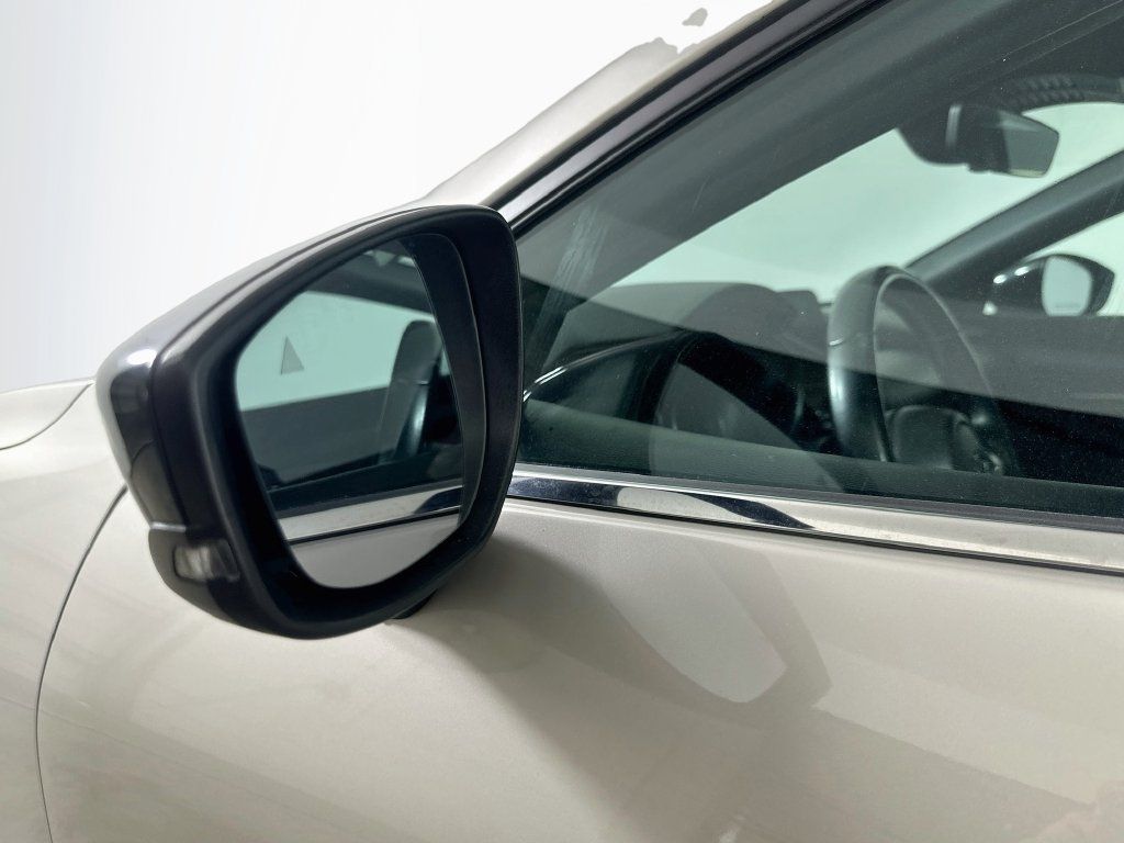 Used 2024 MAZDA MAZDA3 s FWD image 37