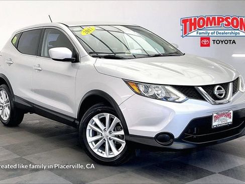 Used 2017 Nissan Rogue Sport S w/ S Appearance Package AWD/4WD image 1