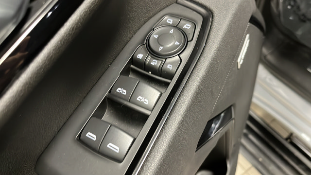 Used 2025 GMC Sierra 3500 AT4 w/ AT4 Premium Plus Package AWD/4WD image 22