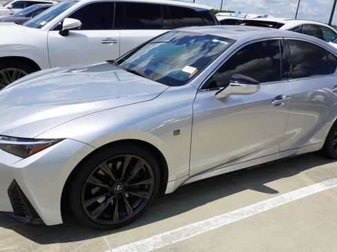 Certified 2025 Lexus IS 350 F Sport w/ Accessory Package 2 RWD image 4