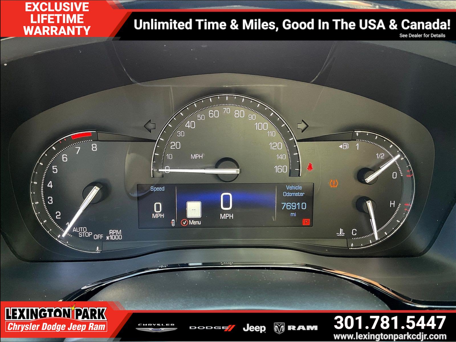 Used 2018 Cadillac XT5 Luxury w/ LPO, Black Ice Package AWD/4WD image 13