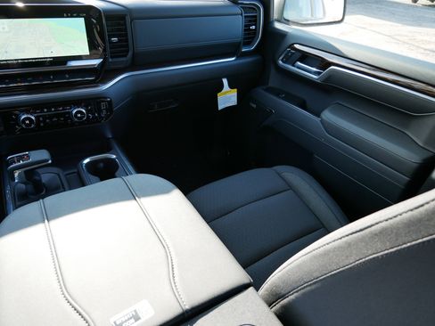 New 2026 GMC Sierra 1500 Elevation image 15