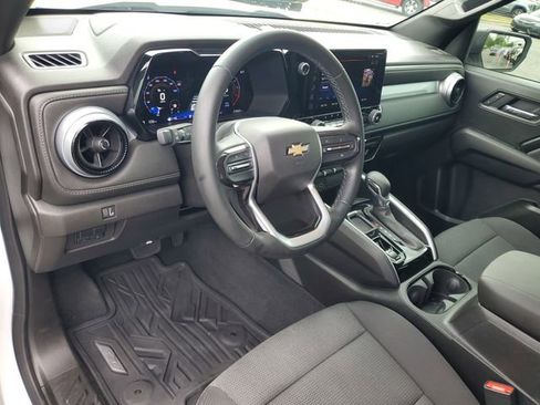 Used 2024 Chevrolet Colorado LT w/ LT Convenience Package II RWD image 6