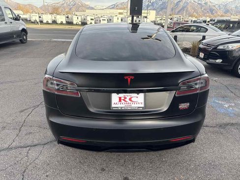 Used 2021 Tesla Model S Plaid image 7