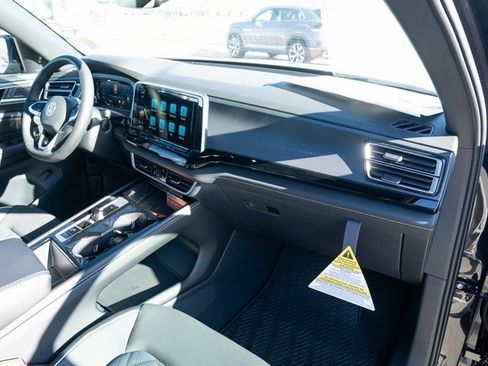 New 2026 Volkswagen Atlas Cross Sport SEL Premium R-Line AWD/4WD image 40