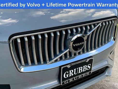 Certified 2025 Volvo XC90 B6 Plus image 37