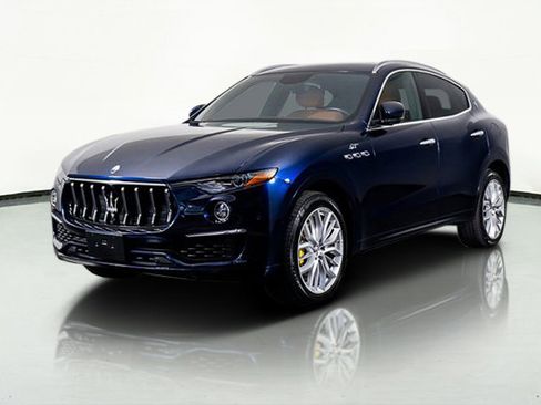 Used 2022 Maserati Levante GT image 21
