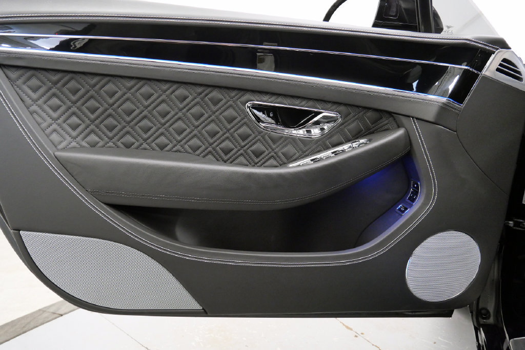 Used 2021 Bentley Continental GT AWD/4WD image 14