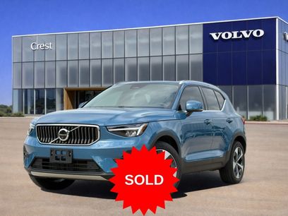 Certified 2025 Volvo XC40 B5 Plus