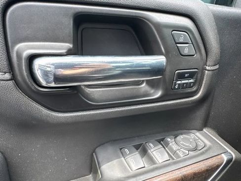 Used 2022 GMC Sierra 2500 Denali AWD/4WD image 12