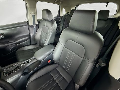 Certified 2026 Honda HR-V EX-L image 24