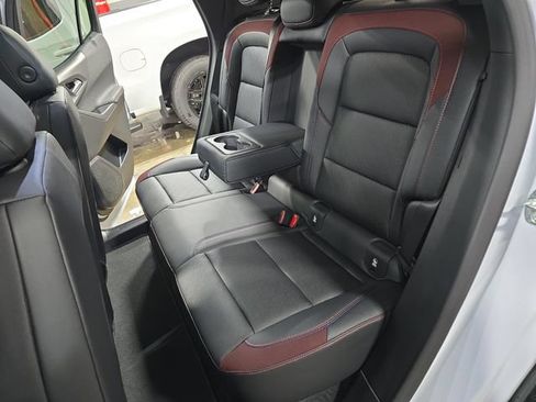 New 2026 Chevrolet Equinox RS w/ Convenience Package III FWD image 17
