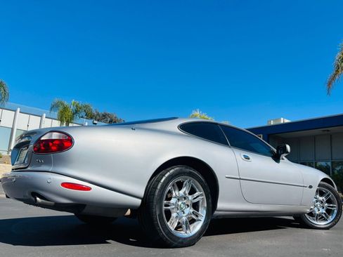 Used 2001 Jaguar XK8 Coupe RWD image 7