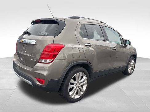 Used 2020 Chevrolet Trax Premier image 10