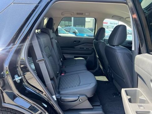 New 2026 Nissan Pathfinder SV w/ Cargo Package AWD/4WD image 18