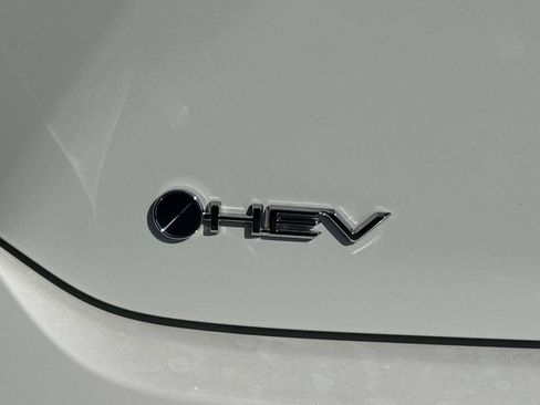 Used 2026 Toyota Camry SE FWD image 11