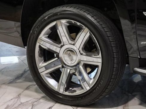 Used 2020 Cadillac Escalade ESV Luxury RWD image 49