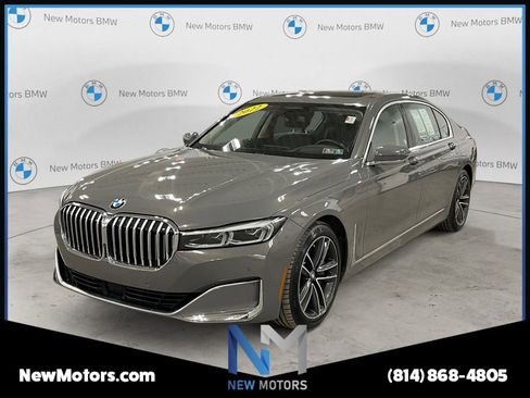 Used 2022 BMW 750i xDrive AWD/4WD image 1