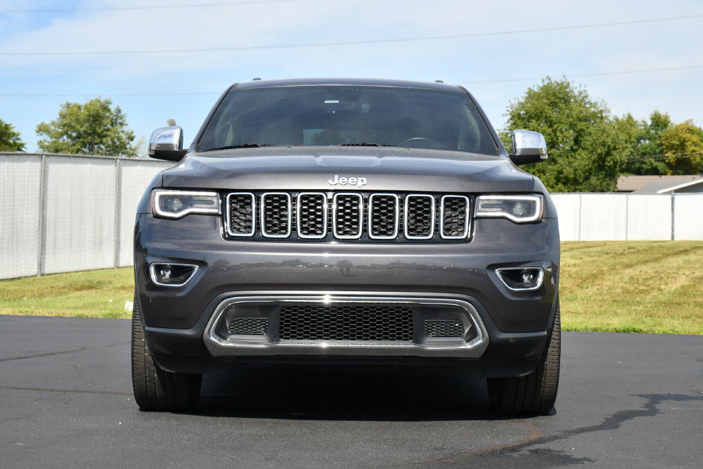 Used 2019 Jeep Grand Cherokee Limited w/ Luxury Group II AWD/4WD image 2