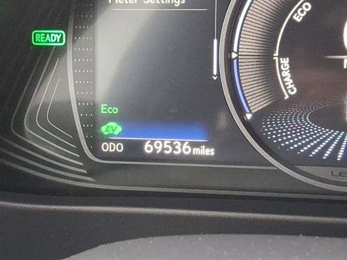 Used 2019 Lexus UX 250h w/ Premium Package AWD/4WD image 13