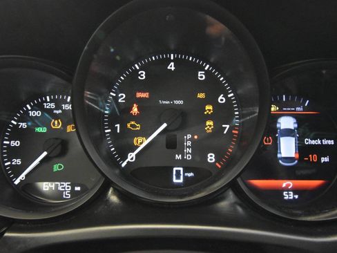 Used 2022 Porsche Macan AWD/4WD image 39